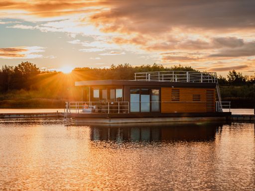 4 Tage Urlaub im eigenen Hausboot auf dem Bärwalder See