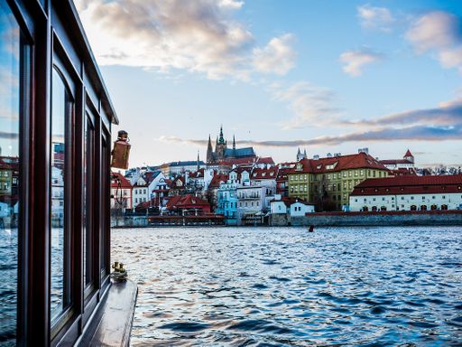 Stay & Boat- 3 Tage Prag