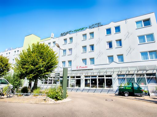 3 Tage Kurzreise zwischen Hügeln, Weinbergen und historischen Gebäuden in Stuttgart Zuffenhausen verbringen