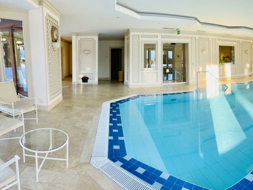 5 Tage Premium-Auszeit: Entdecke die Vielfalt von Crans-Montana im Hotel Royal*****