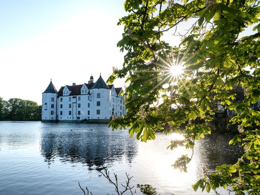 5 Tage Ostseeurlaub im Ostseebad Glücksburg im Hotel direkt am Strand verbringen
