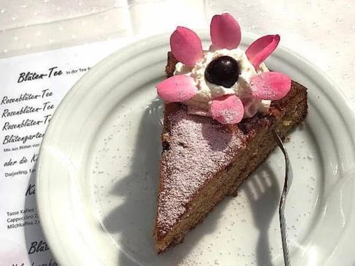 3 Tage Kurzurlaub im idyllischen Lahntal im Blütenhotel