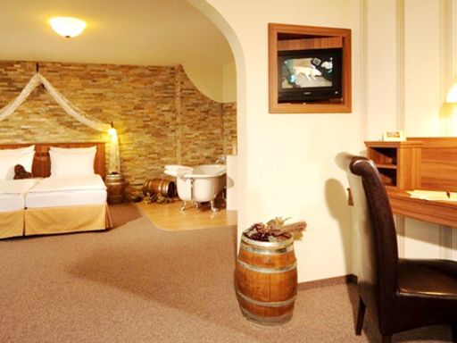 8 Tage Wellnessurlaub an der Mosel und die romantischen Burgen und Schlösser der Eifel entdecken