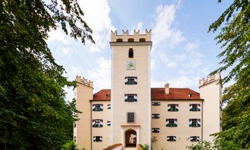 3 Tage Kurzurlaub & eine Auszeit wie im Märchen im 4* Schlossparkhotel Mariakirchen genießen