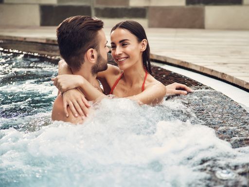 4 Tage Auszeit im Taunus Gebirge erleben und ein Wochenendausflug in die Rhein-Main-Therme genießen