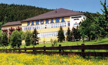 4 Tage Erzgebirgsauszeit: Komfort und Natur im Panorama Hotel Oberwiesenthal entdecken