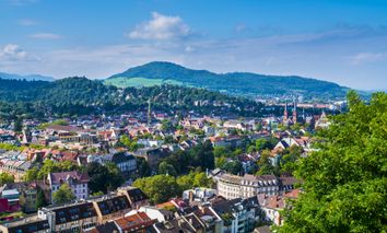 4 Tage pure Erholung in Hartheim am Rhein: Genieße Landhotel-Charme im Bohrerhof