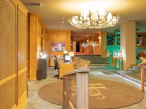 4 Tage Luxus und Erholung in Crans-Montana: Das Beste aus Entspannung und Abenteuer im Hotel Royal*****