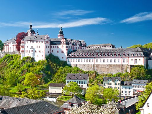 2 Tage Kurzurlaub an der Lahn im 4-Sterne Hotel im malerischen Weilburg