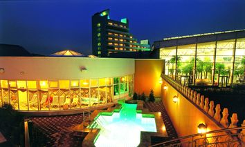 4 Tage Kurzurlaub nahe der Ostsee & im 4* Hotel Wyndham Stralsund HanseDom erholen