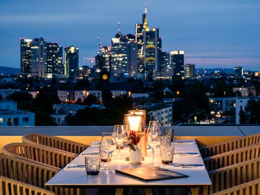 3 Tage Citytrip nach Frankfurt & im zentralen 4* Hotel mit Rooftopbar übernachten