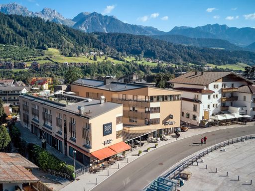 5 Tage im zentralen TUI BLUE Schladming bei einem Urlaub in den Bergen erholen