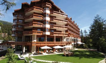 3 Tage exklusiver Kurzurlaub in Crans-Montana: Entspannung und Abenteuer im Hotel Royal*****