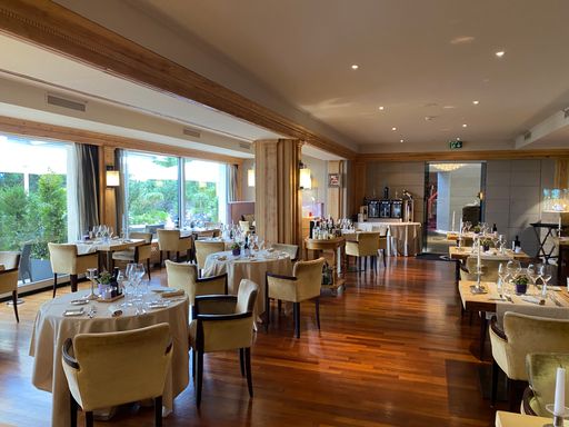 4 Tage Luxus und Erholung in Crans-Montana: Das Beste aus Entspannung und Abenteuer im Hotel Royal*****