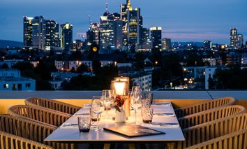 3 Tage Citytrip nach Frankfurt & im zentralen 4* Hotel mit Rooftopbar übernachten