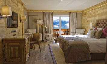 5 Tage Premium-Auszeit: Entdecke die Vielfalt von Crans-Montana im Hotel Royal*****